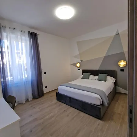 Ari's Apartmán La Spezia